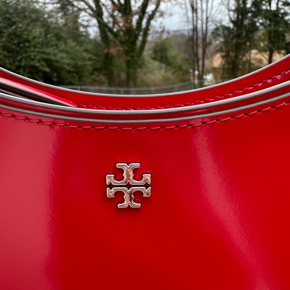 Tory Burch NWT Patent Leather Hobo Bag in Red w/ Silver Hardware Retail $378 - Picture 8 of 10